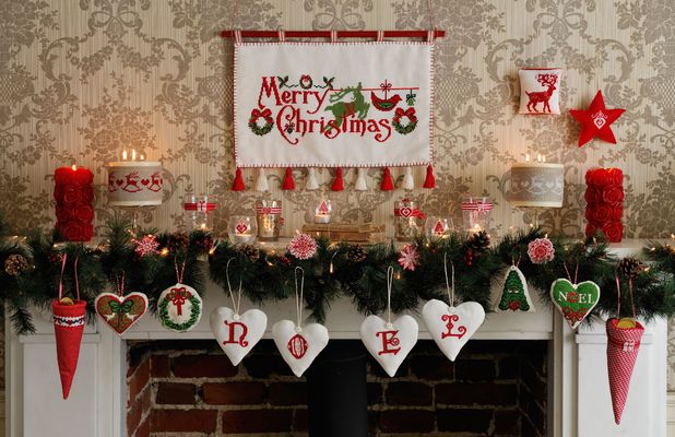 http://homearrangement.com/stylish-vintage-christmas-decorations-idea/