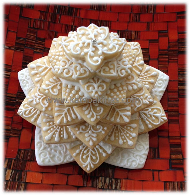 Christmas Tree Lace Cookie