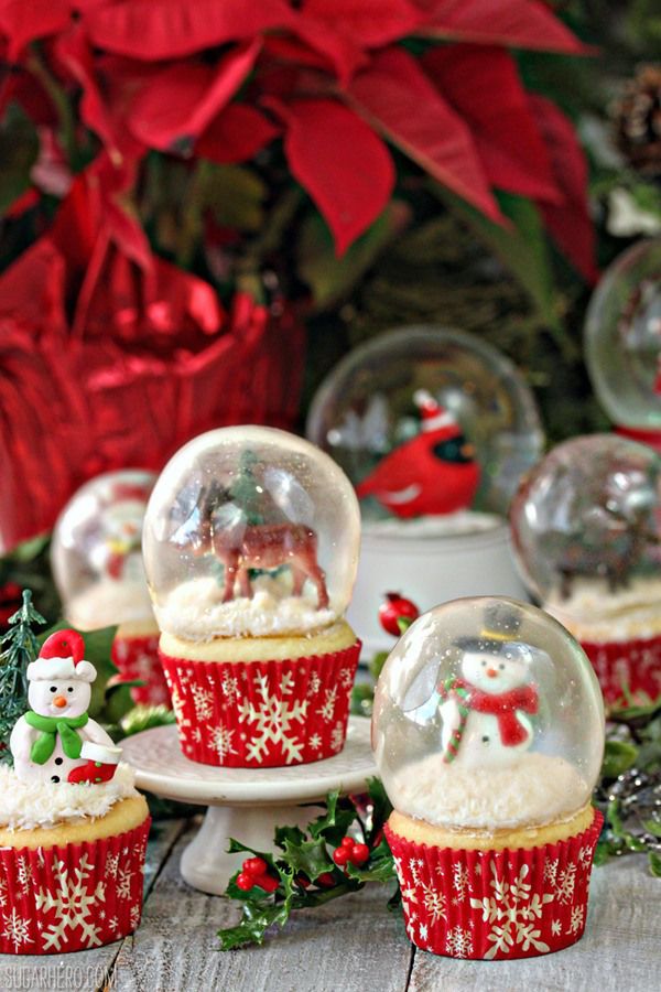 Gelatin Bubble Christmas Cupcakes