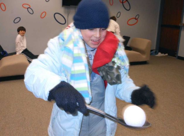 Snowball On A Spoon Game