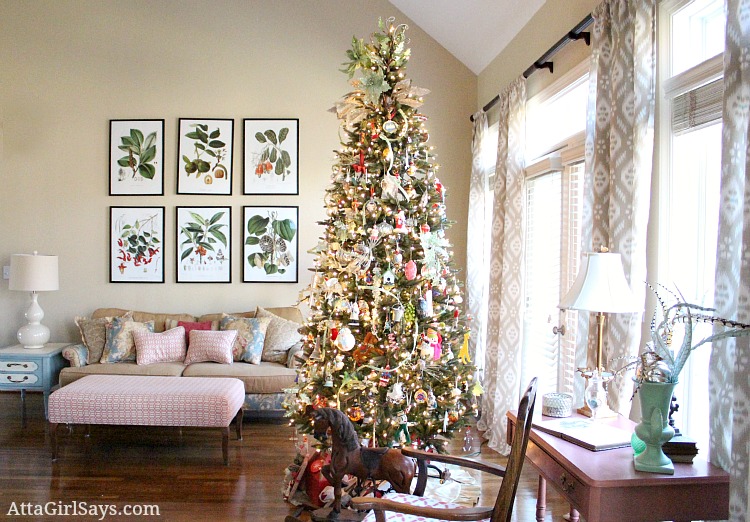 50 Stunning Christmas Decorations For Your Living Room