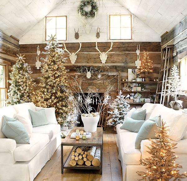 Spectacular White Christmas Living Room Décor